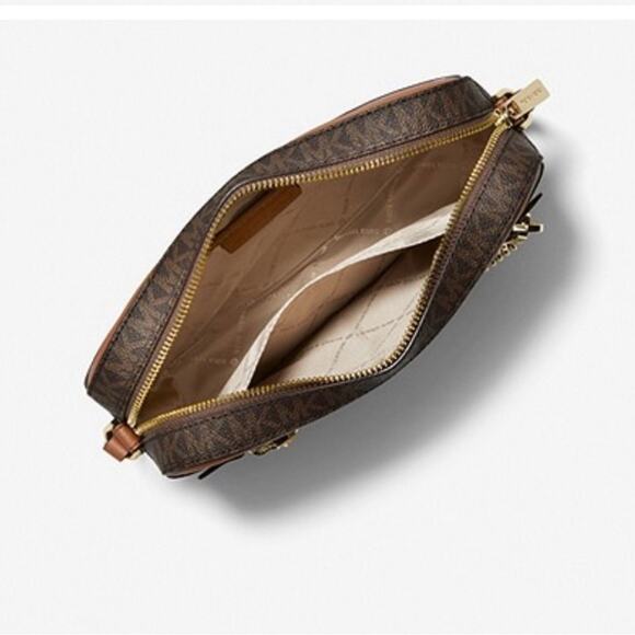 MICHAEL Kors Brown  /Tan 
Jet Set Large Logo Crossbody Bag with chain. NWT - Picture 4 of 7